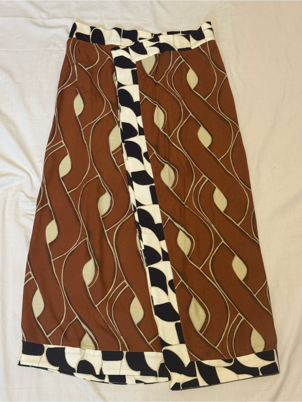 MNG Mango Printed Wrap Midi Skirt Size Large NWT - Picture 2 of 7